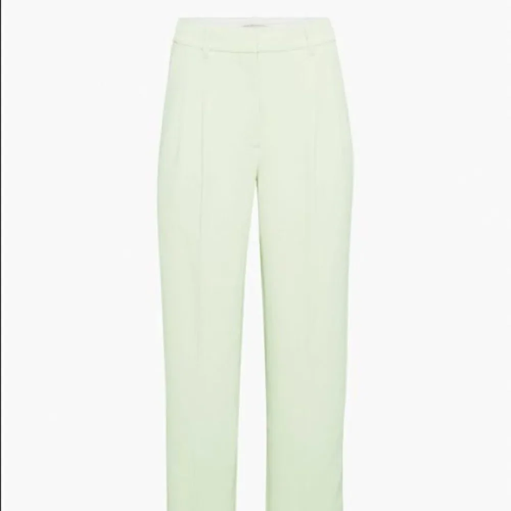 Aritzia Wilfred Rainwash Green Effortless Pant